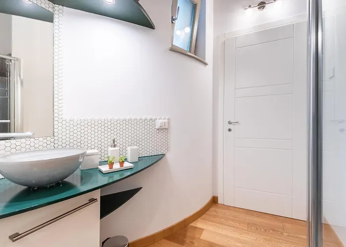 La Tessella - Con Posto Auto Gratis *