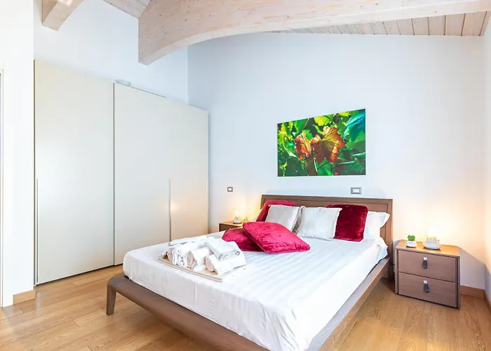 La Tessella - Con Posto Auto Gratis アルバ